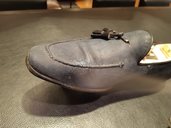 スエード ヌバックの汚れを落とす シューケア マイスター